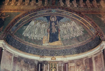 Papa Pascual I (817-24) a los pies de la Virgen y el Niño, del ábside